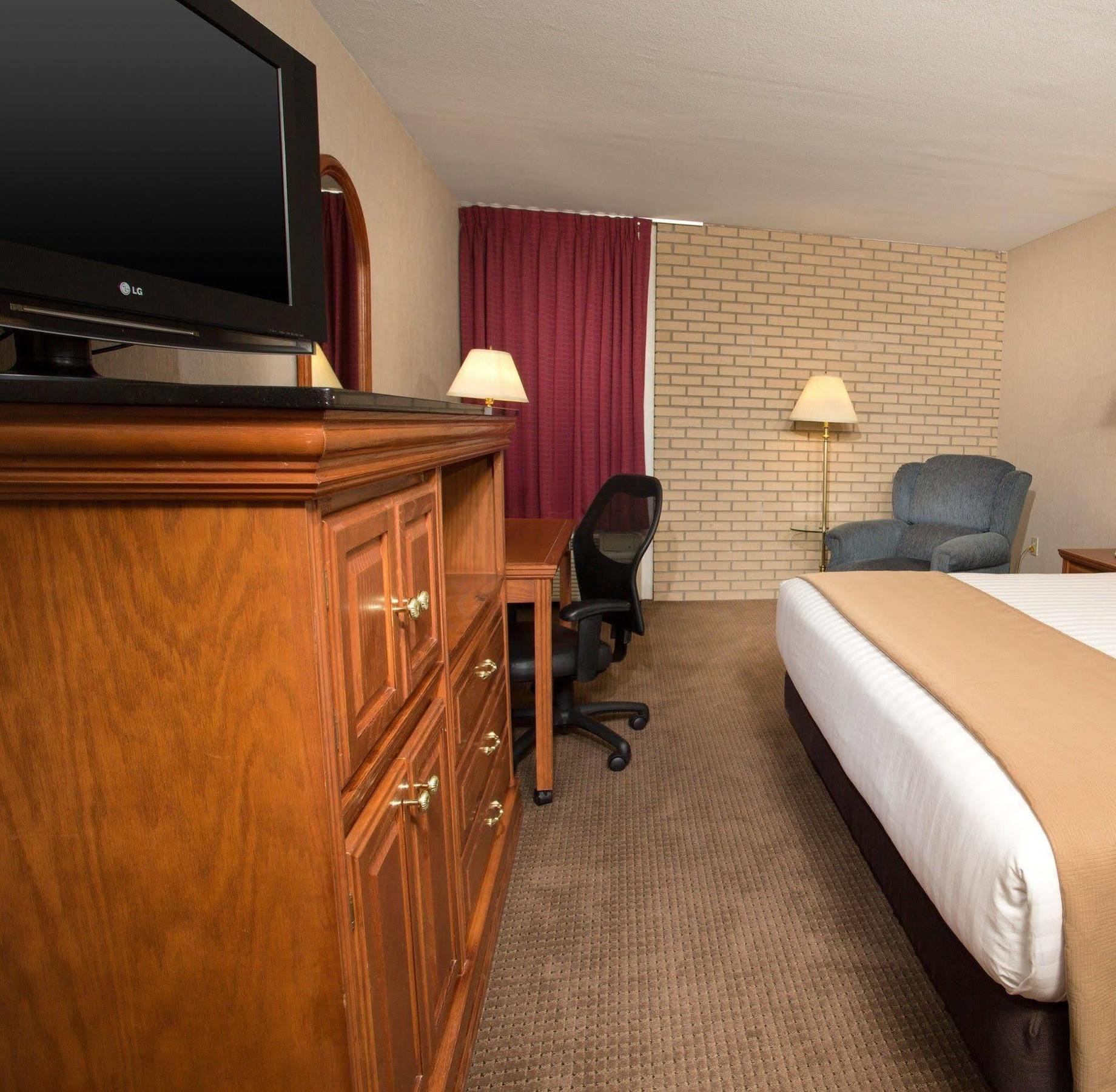 Drury Inn & Suites Hayti Caruthersville Buitenkant foto